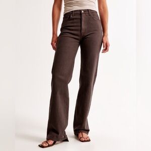 Abercrombie & Fitch 90s Relaxed High Rise Curve Love Brown Jeans